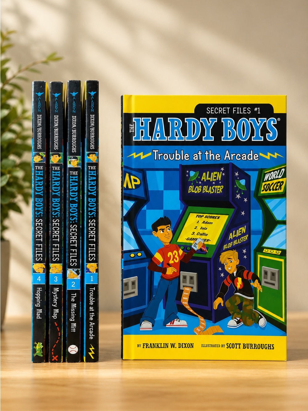 The Hardy Boys 4 Book Set Collection NWT